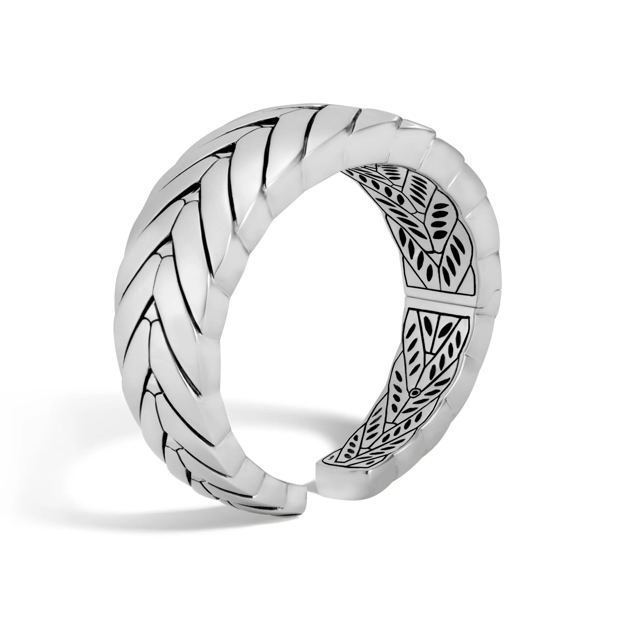 Modern Chain Kick Cuff